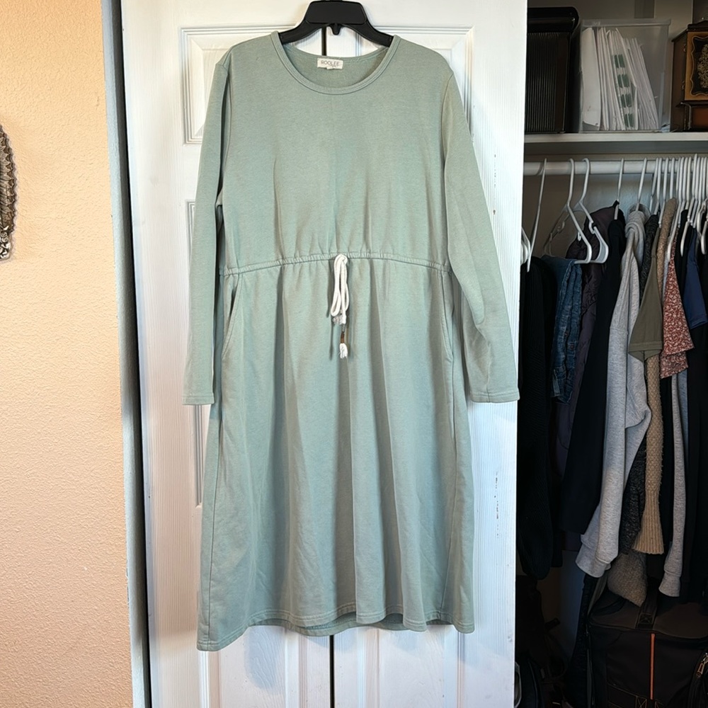 Roolee mom dress breastfeeding friendly